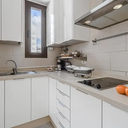 Cozy - 150 Meters From The Beach, Free Wi-fi * 플라야데라스아메리카스