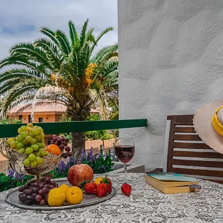 Cozy - 150 Meters From The Beach, Free Wi-fi 아파트 *